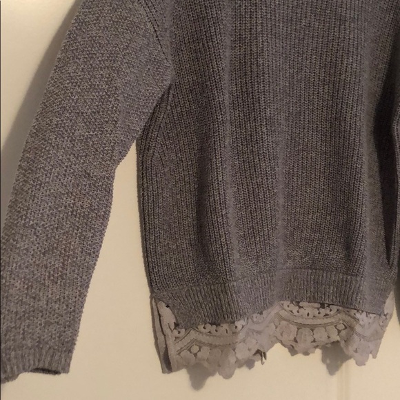 Grey lace trim sweater - Picture 3 of 4